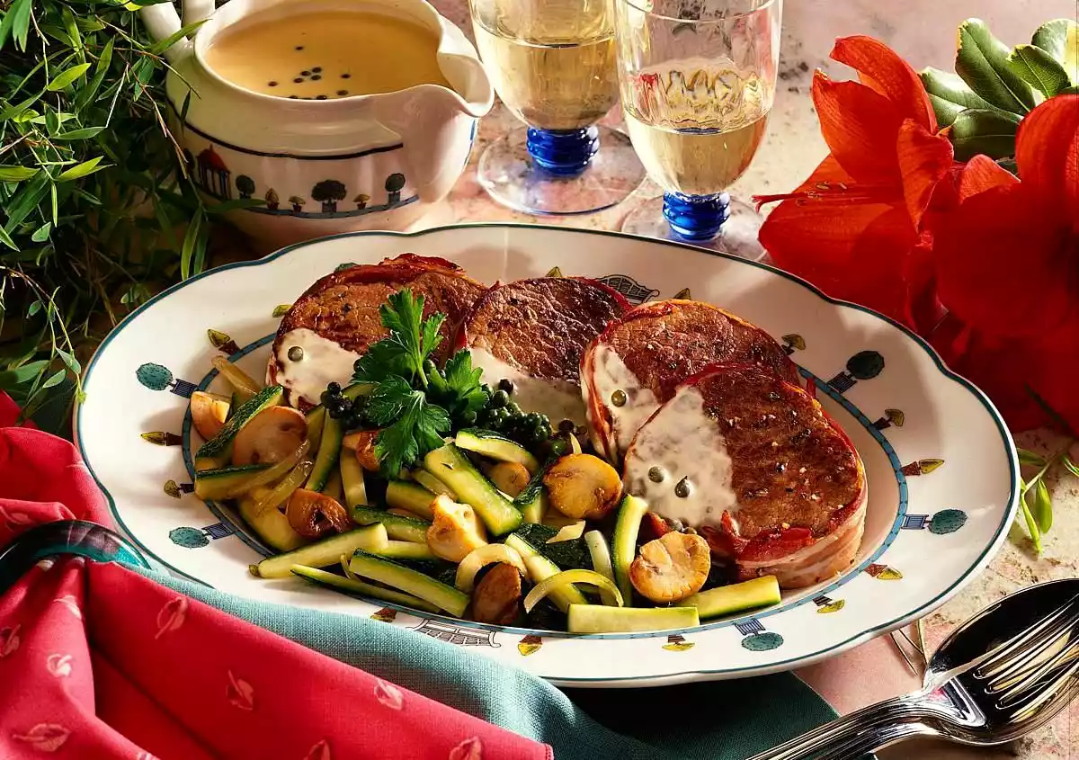 Beef Medallions With Zucchini Mushroom Vegetables Recipe