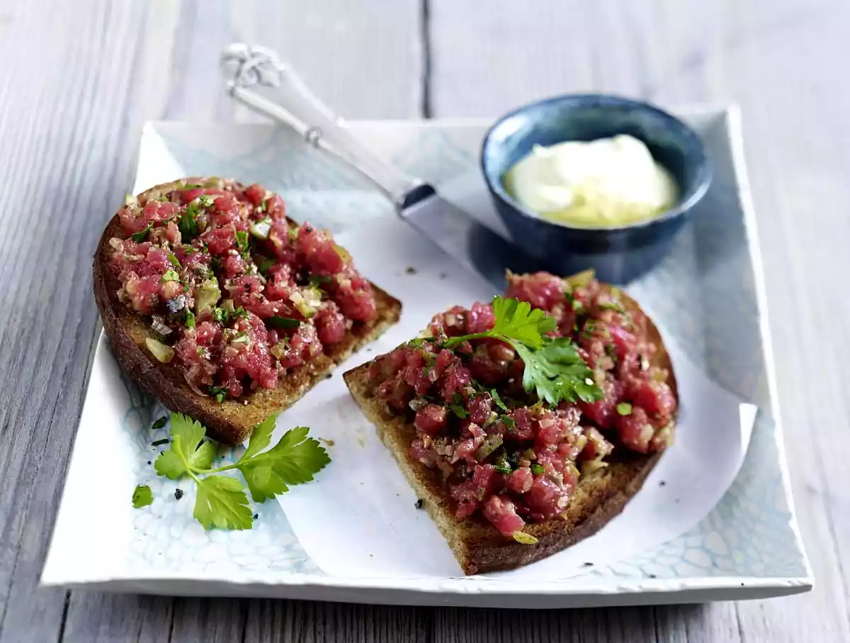 Beef Tartare On Toasted Brown Bread With Mustard Cream Recipe