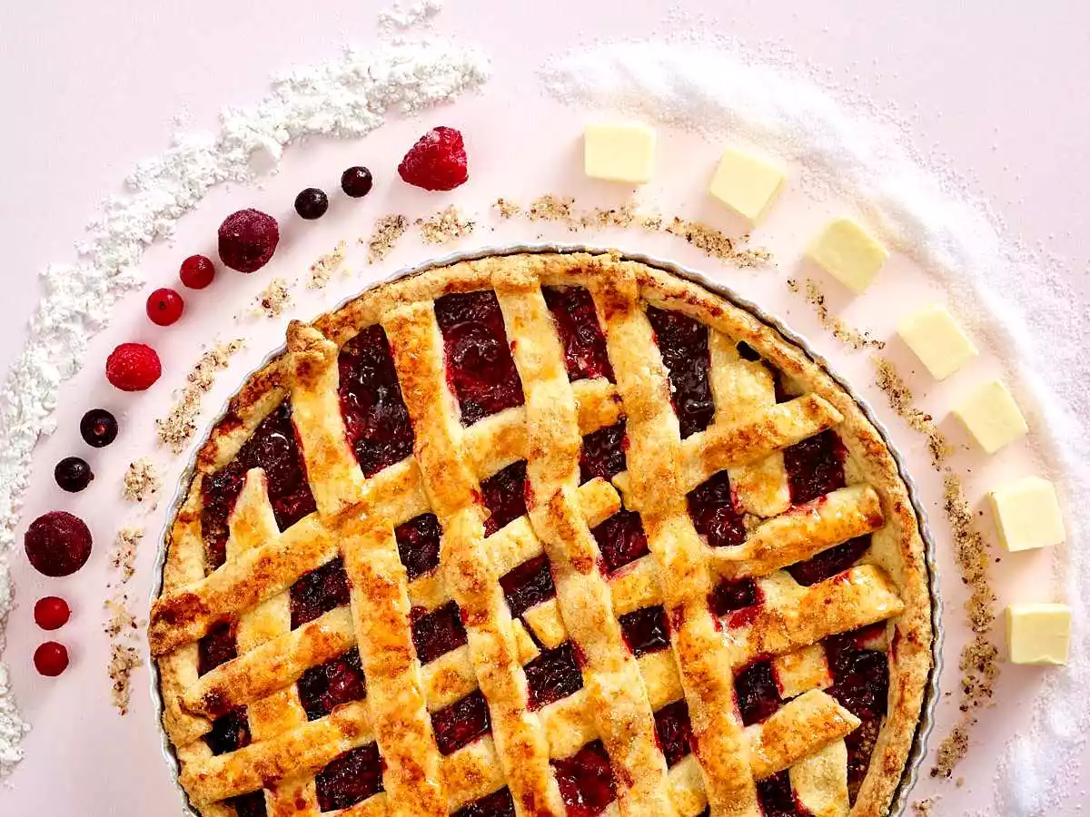 Berry Pie With Grid Recipe
