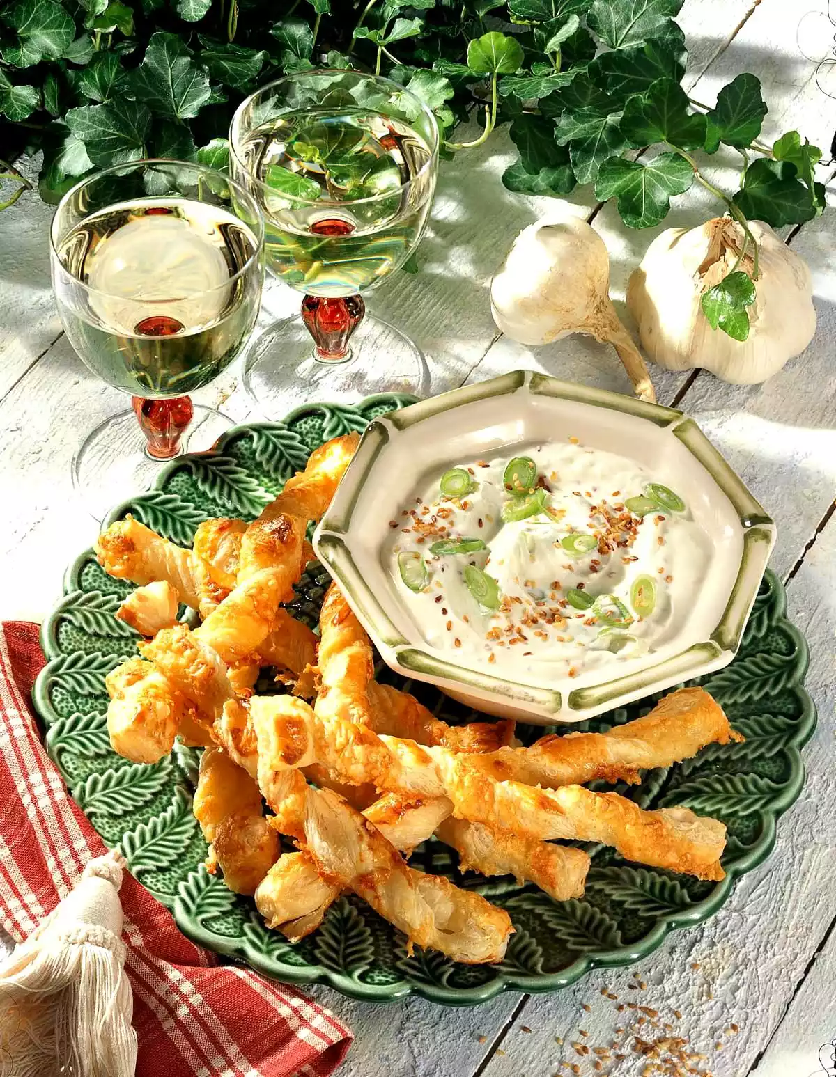 Cheese Sticks With Sesame Dip Recipe