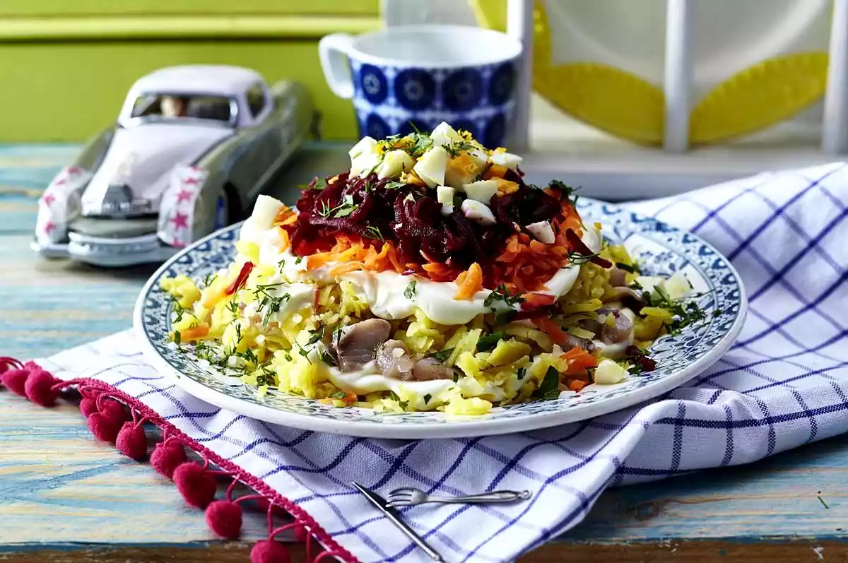Layered Herring And Vegetable Salad (Russian Shuba) Recipe