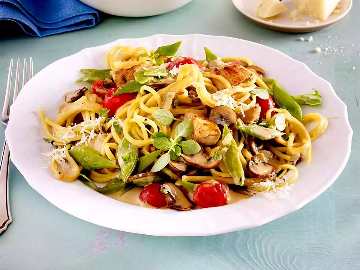 One-Pot Pasta - Chicken Pasta Recipe