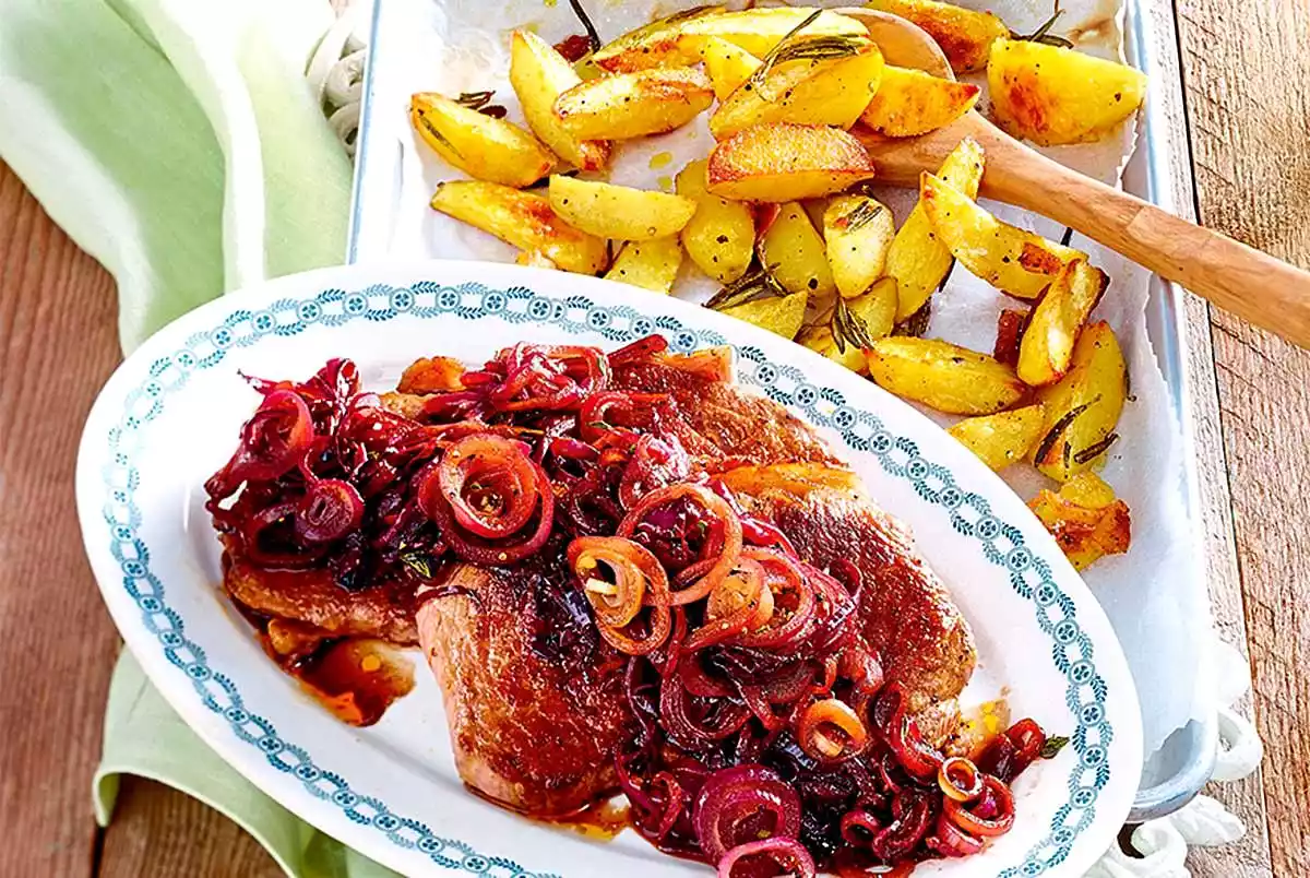 Onion Steaks With Rosemary Potatoes Recipe