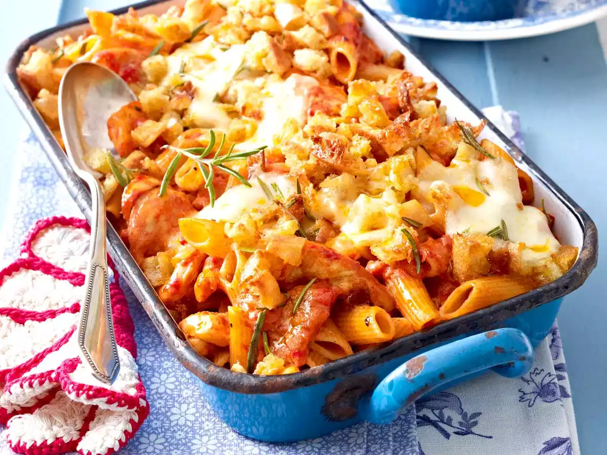 Penne Chicken Casserole With Mozzarella Bread Crust Recipe
