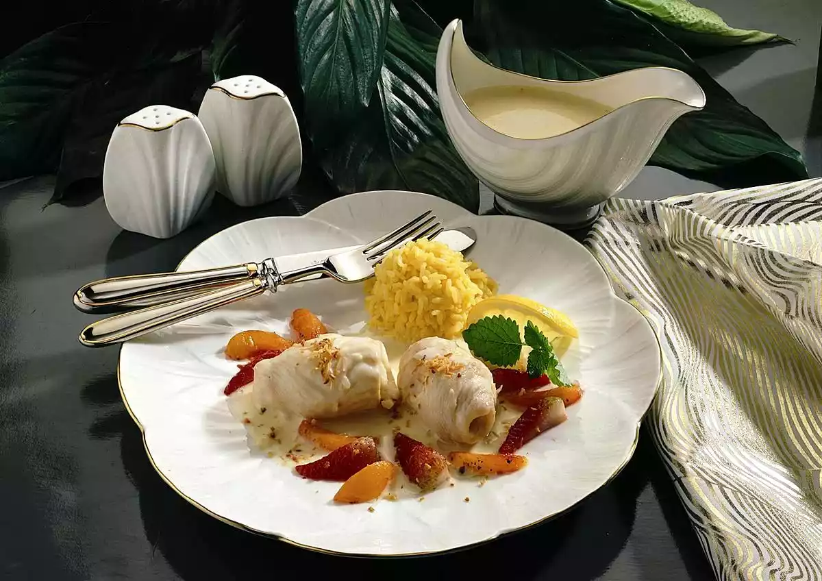 Plaice Rolls With Fruits Recipe