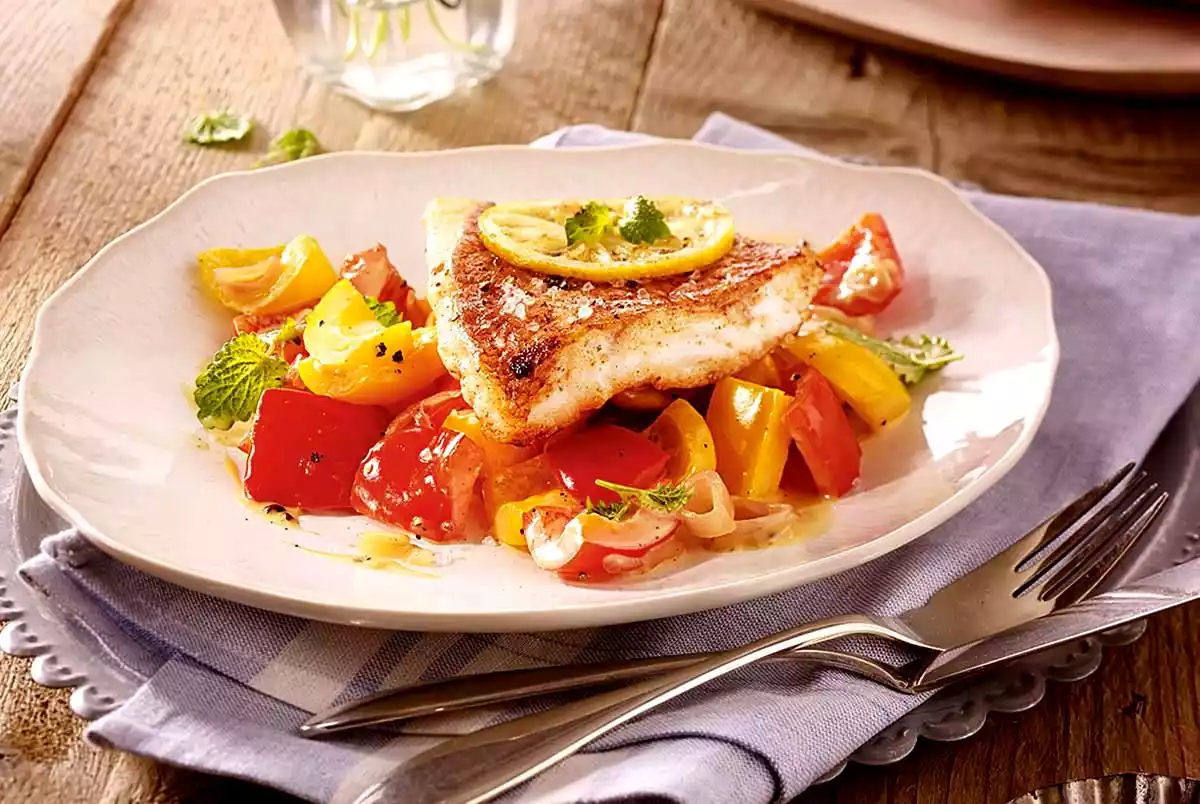 Rapid Redfish On Paprika Vegetables Recipe