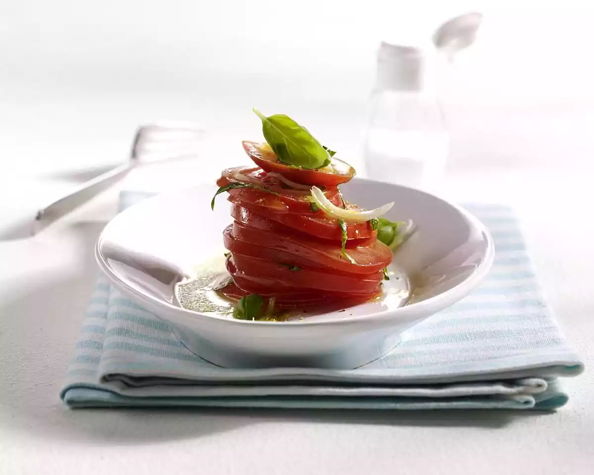 Small Tomato Salad Recipe