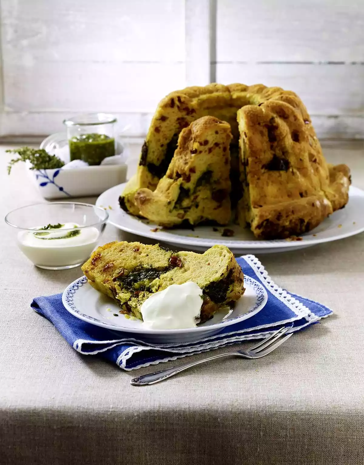Tomato Pesto Gugelhupf Recipe