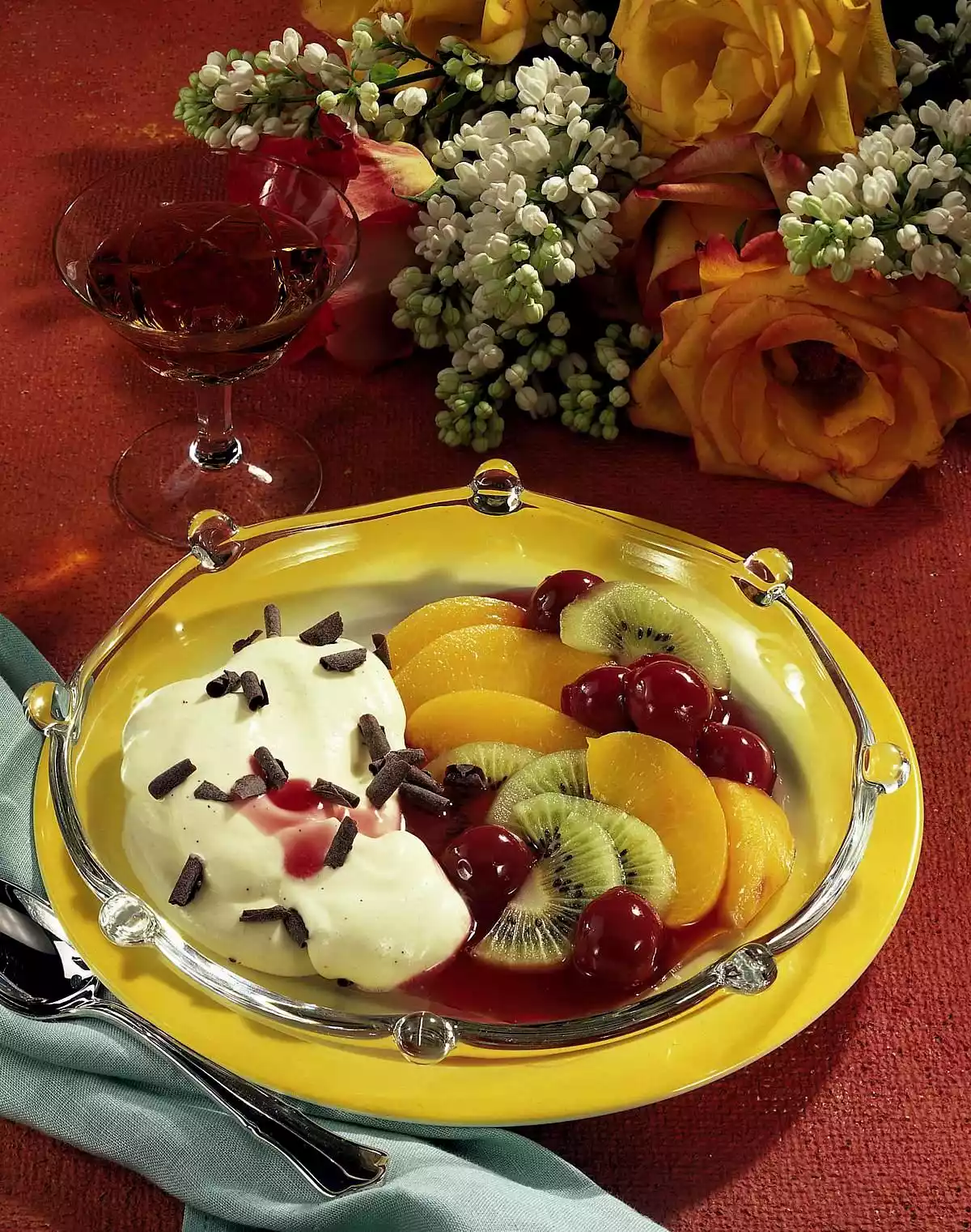 Vanilla Cream With Fruits Recipe