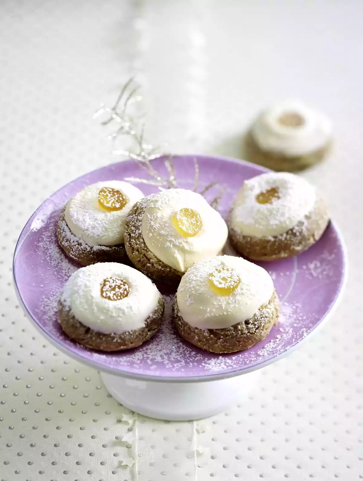Walnut angel eyes with ginger